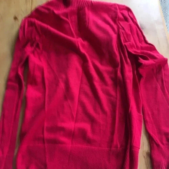 Women’s Hollister Cardigan - Picture 6 of 6